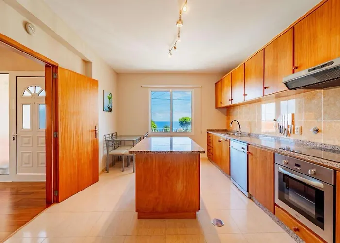 Oceanview Guest house Ponta Delgada (Madeira)